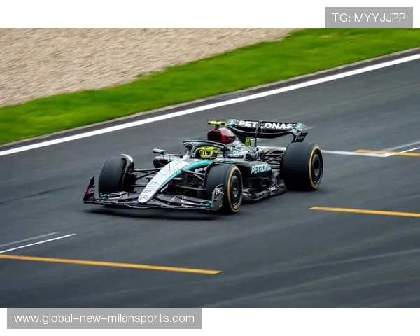 F1车队战术错误引队内矛盾再掀风暴